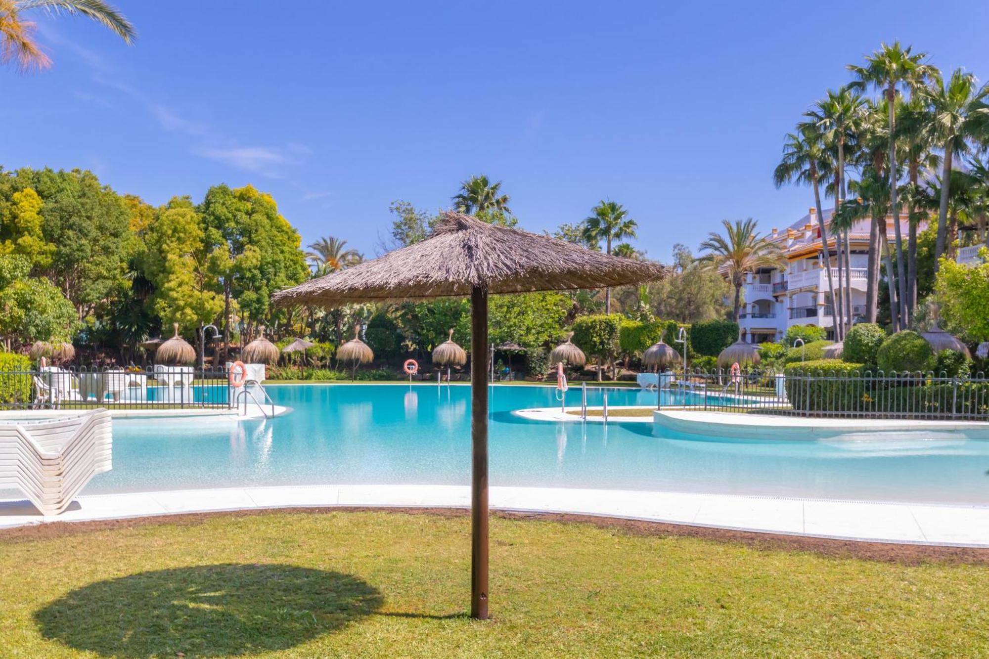 Apartamento Dama De Noche L - Puerto Banus Marbella Bagian luar foto